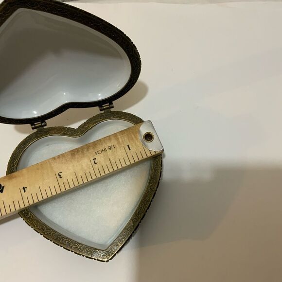 Rollie Brandt Licensed by Wild Wing Trinket, Heart Box with 2 Girls Design.G20 - Picture 5 of 9